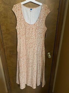 GAP Peach and Cream Printed Cap-Sleeve Maxi Dress